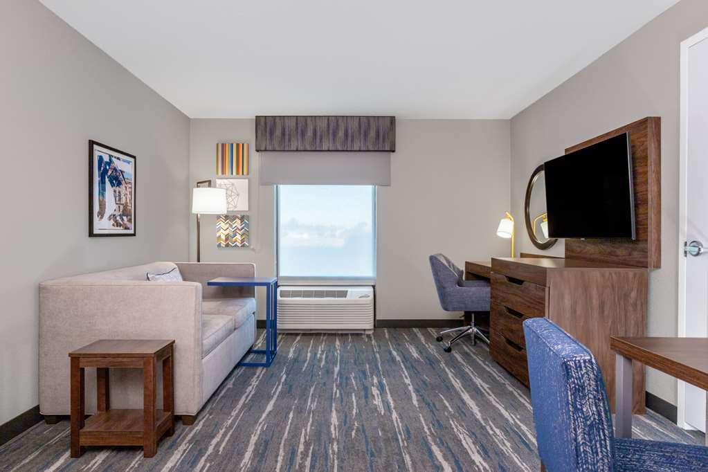 Hampton Inn & Suites Muncie Zimmer foto